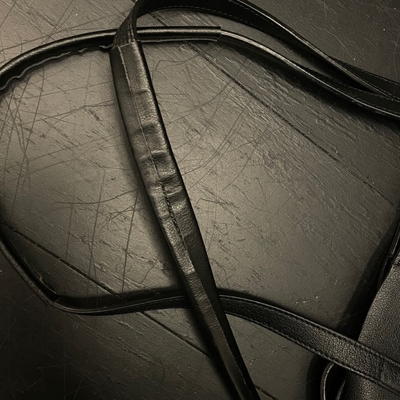 Saint Laurent Leather Tote Bag - Picture 8 of 8